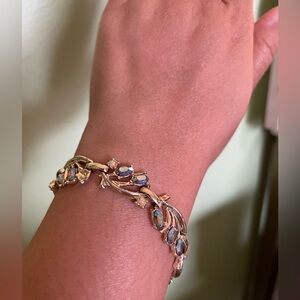 Elegant unsigned Coro Gold, Pearl and Blue AB stone Bracelet